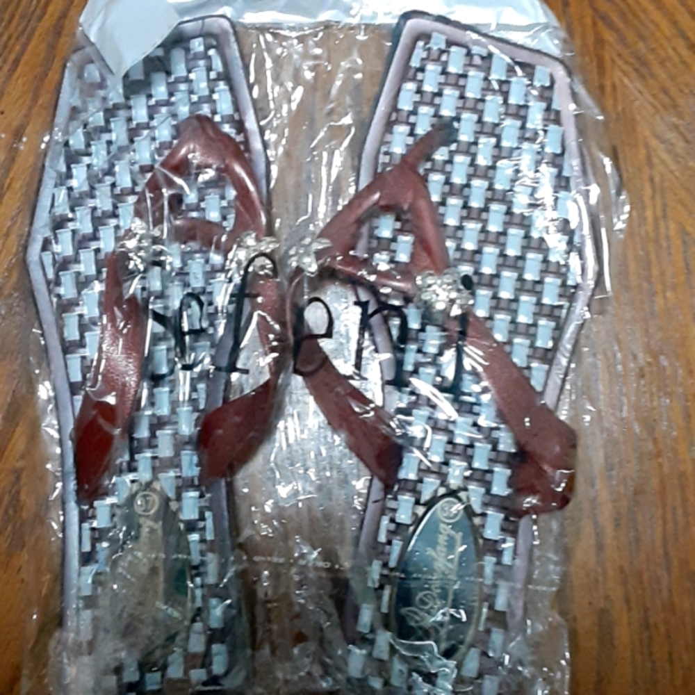 Slippers